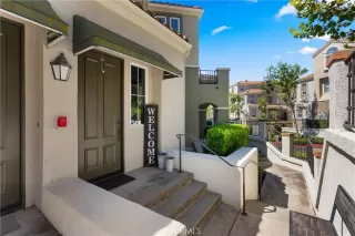 Photo #2: OC25226306 Listing 