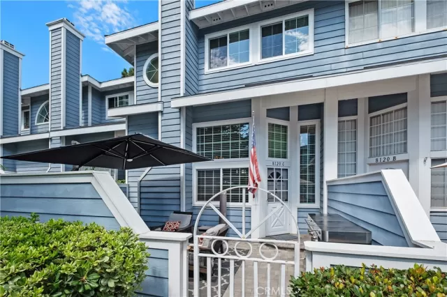 MLS: OC25226361 Condo For Sale