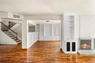 Photo #4: OC25226426 Listing 