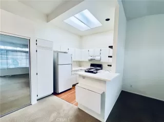 Photo #4: OC25227465 Listing 