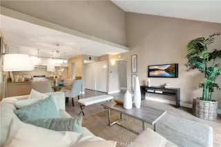 Photo #4: OC25227592 Listing 