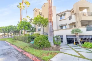 Photo #3: OC25227632 Listing 