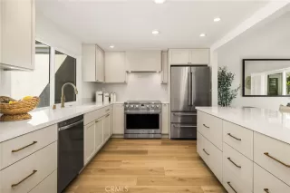 Photo #3: OC25228905 Listing 