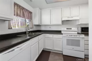 Photo #5: OC25229113 Listing 