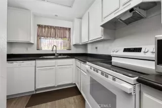 Photo #6: OC25229113 Listing 