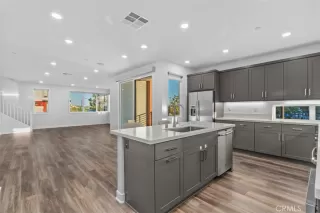 Photo #5: OC25229322 Listing 