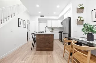 Photo #3: OC25229561 Listing 