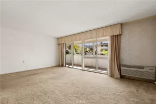 Photo #4: OC25229637 Listing