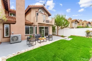 Photo #4: OC25229759 Listing