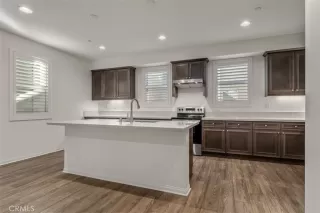 Photo #5: OC25230037 Listing 