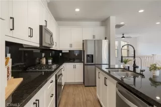 Photo #3: OC25230097 Listing