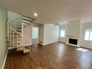 Photo #2: OC25230163 Listing 