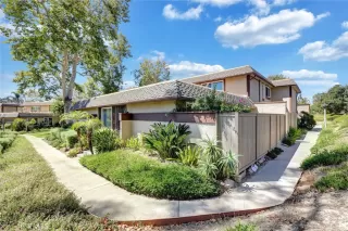 Photo #1: OC25230309 Listing