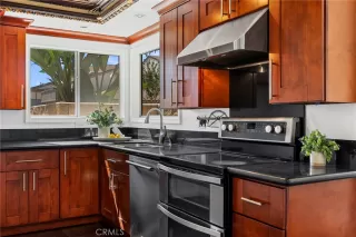 Photo #3: OC25230384 Listing