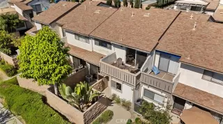 Photo #6: OC25230384 Listing