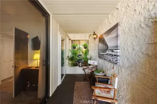 Photo #5: OC25231072 Listing 