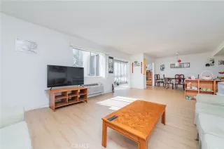 Photo #5: OC25231133 Listing