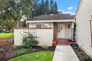 Photo #3: OC25231551 Listing