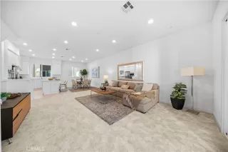 Photo #4: OC25231606 Listing 