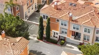 Photo #1: OC25232167 Listing