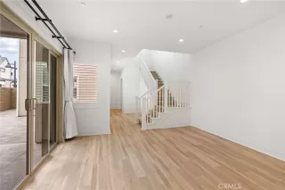 Photo #6: OC25232402 Listing 