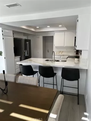 Photo #4: OC25232583 Listing 