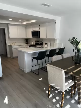 Photo #5: OC25232583 Listing 