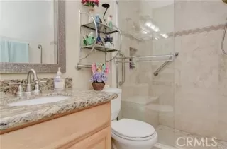 Photo #6: OC25232988 Listing 