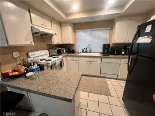 Photo #5: OC25233061 Listing 