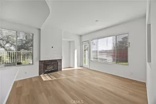 Photo #6: OC25233092 Listing 