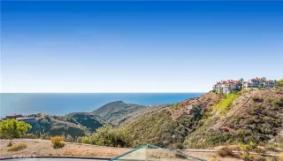 Photo #2: OC25233596 Listing 