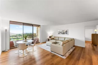 Photo #1: OC25234318 Listing