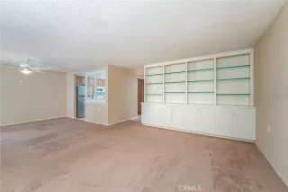 Photo #4: OC25234494 Listing