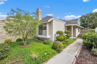 Photo #5: OC25234575 Listing