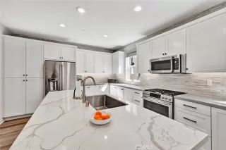 Photo #3: OC25234623 Listing 