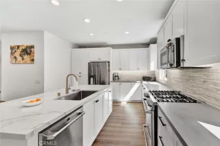 Photo #5: OC25234623 Listing 