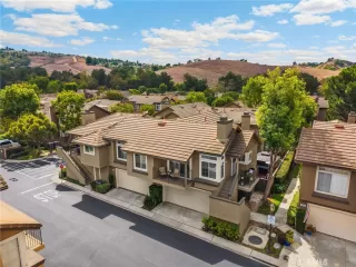 More Details about MLS # OC25234698 : 505 S GLENHURST