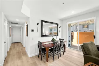 Photo #4: OC25235109 Listing 