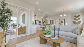 Photo #5: OC25235235 Listing 