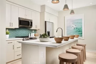 Photo #4: OC25235457 Listing 