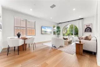 Photo #5: OC25235932 Listing 