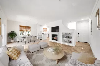 Photo #3: OC25236053 Listing 