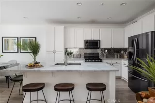 Photo #5: OC25236485 Listing 