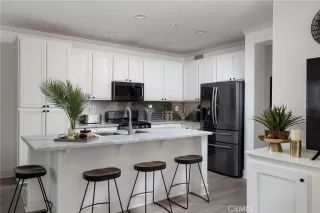 Photo #6: OC25236485 Listing 