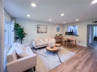 Photo #2: OC25236804 Listing 