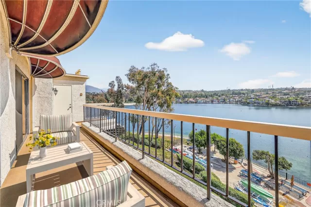 MLS: OC25236902 Condo For Sale