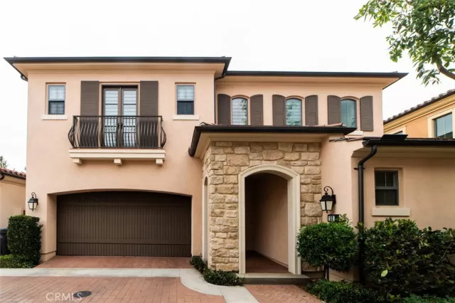 MLS: OC25236969 Condo For Sale