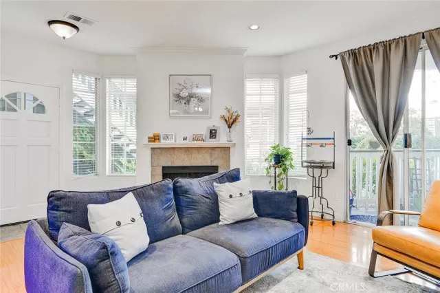 MLS: OC25237168 Condo For Sale