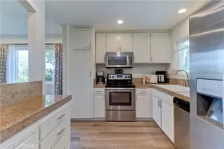 Photo #4: OC25237275 Listing