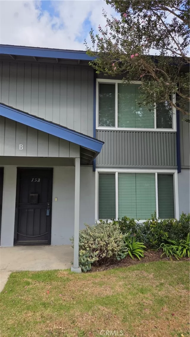 MLS: OC25237586 Condo For Sale